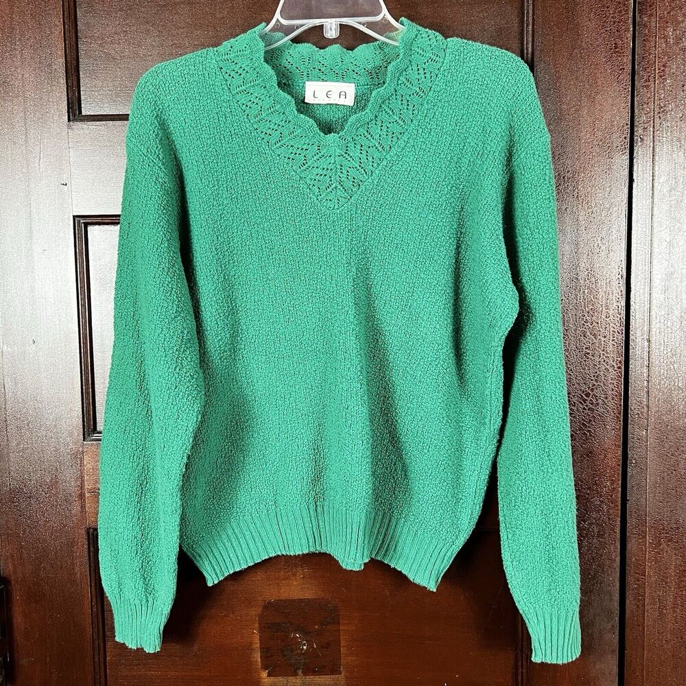 Vintage Lea Sweater Women’s Medium Crochet V Neck Green Retro Cottage